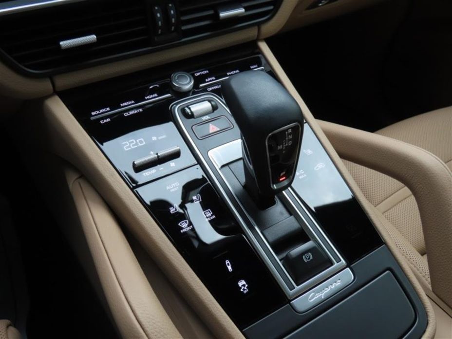 Porsche Cayenne 2022