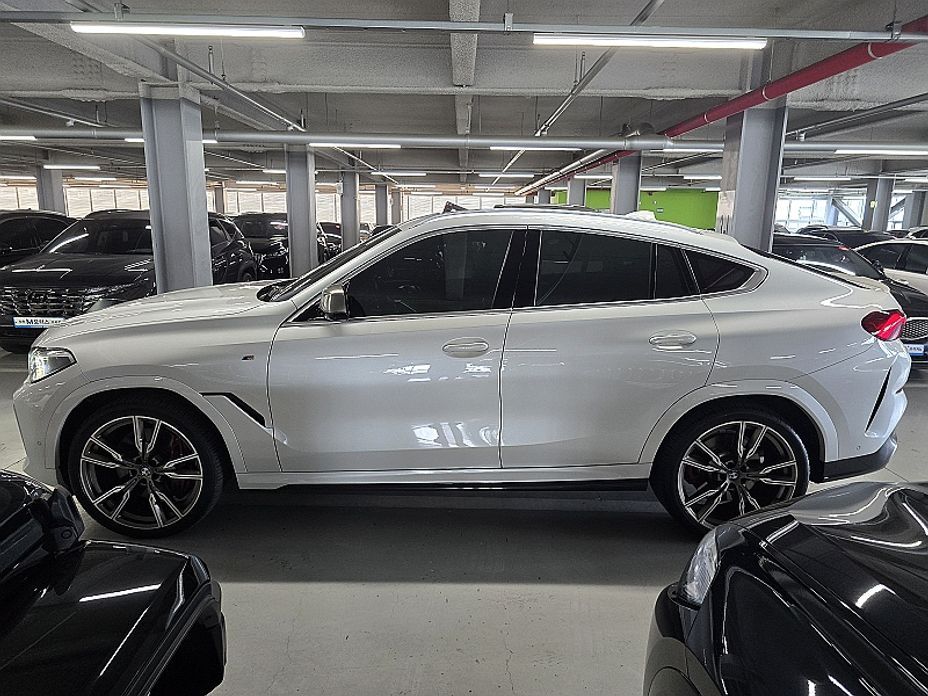 BMW X6 2022