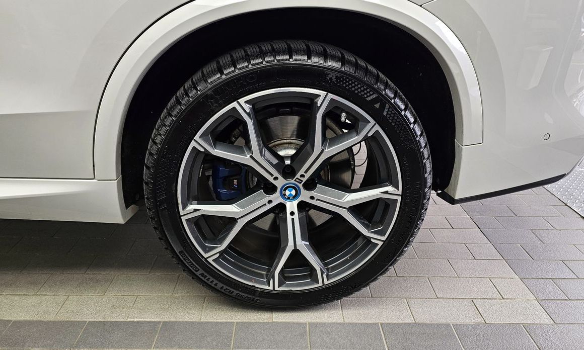 BMW X5 2023