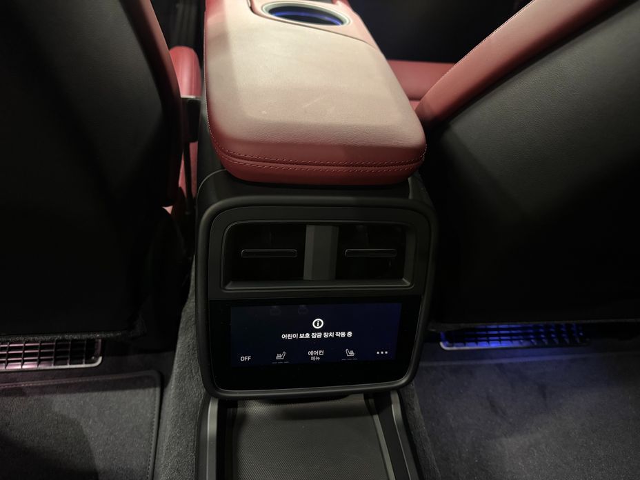 Porsche Taycan 2024