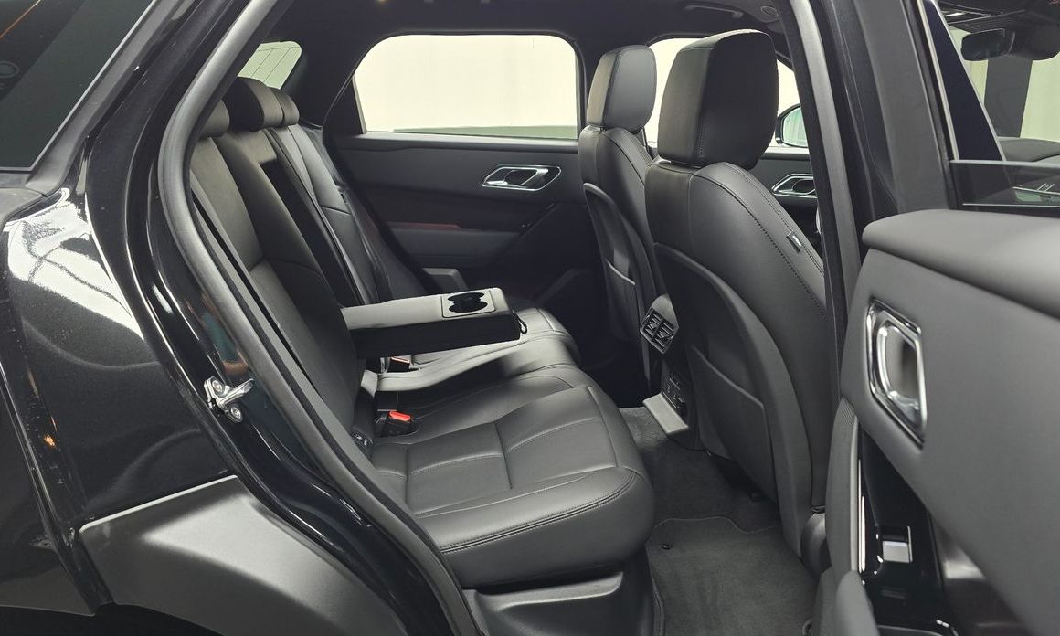 Land Rover Range Rover Velar 2026
