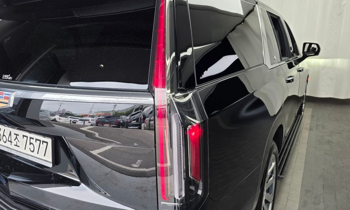 Cadillac Escalade 2023