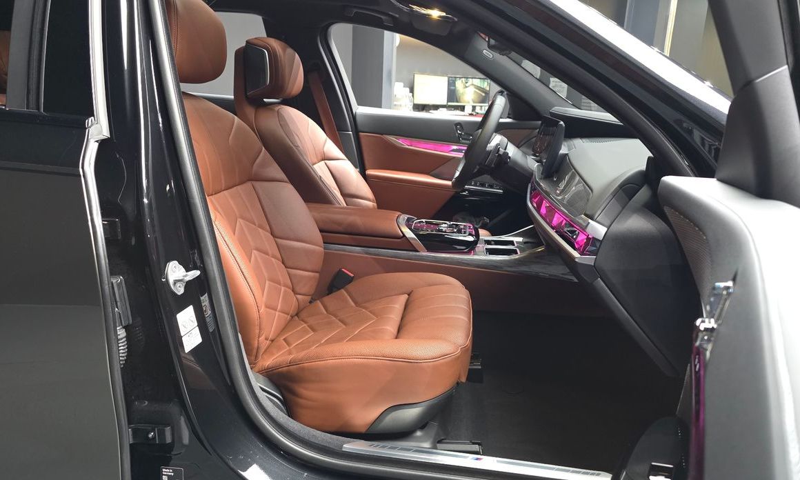 BMW 7-Series 2024