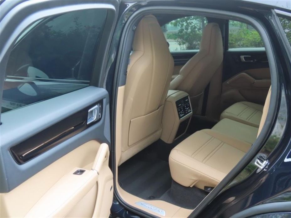 Porsche Cayenne 2022