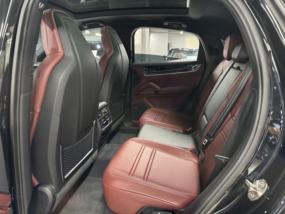 Porsche Cayenne 2024