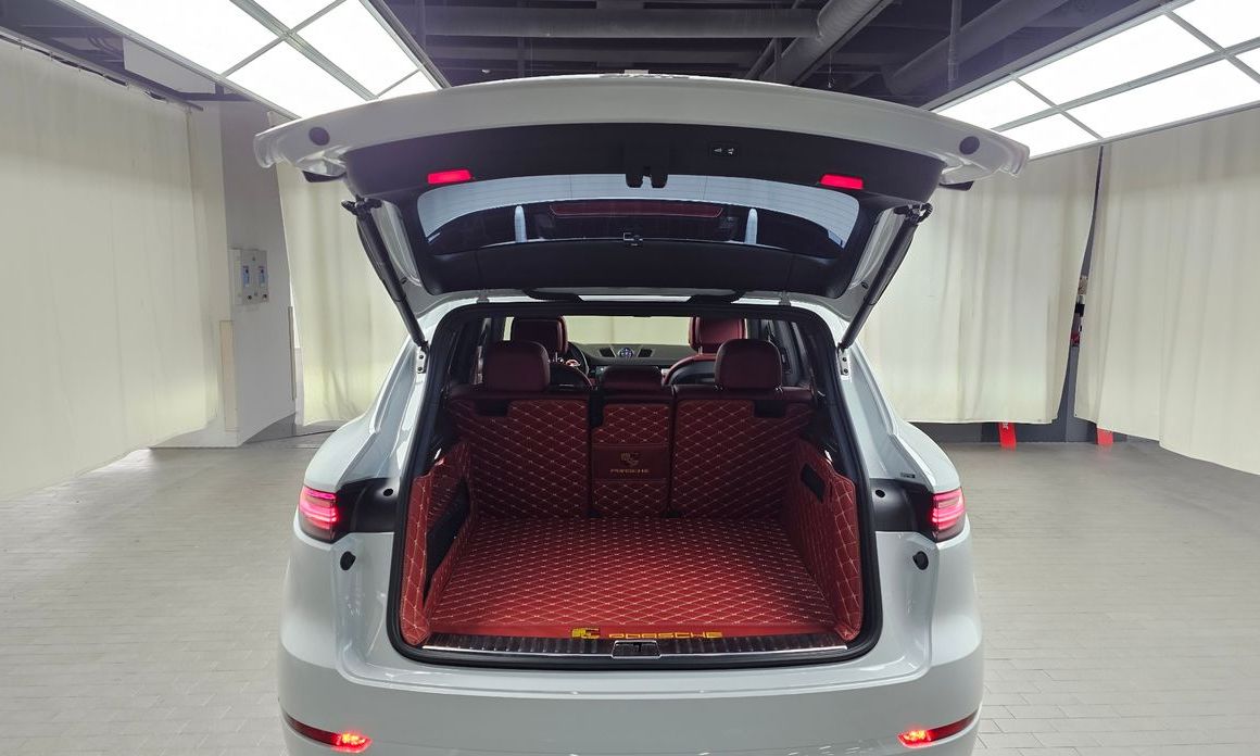 Porsche Cayenne 2023
