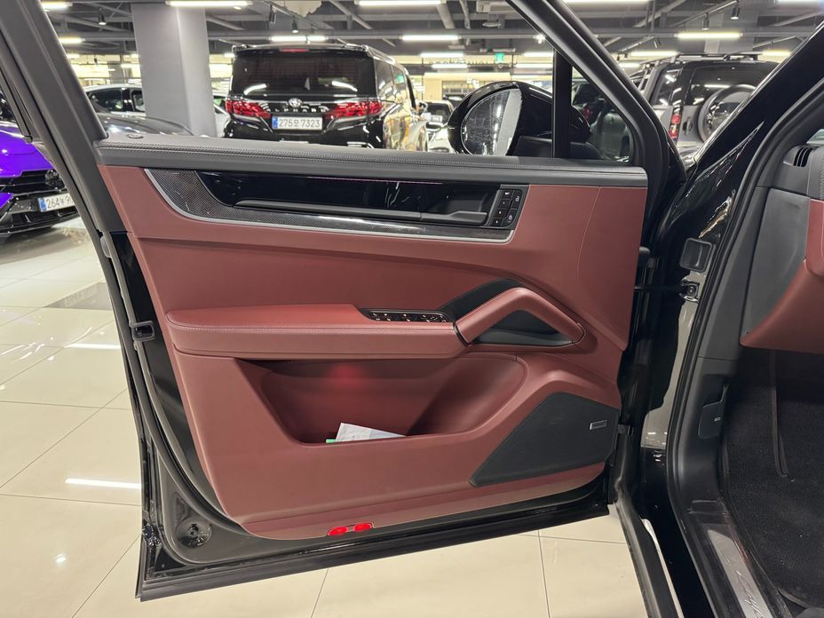Porsche Cayenne 2024