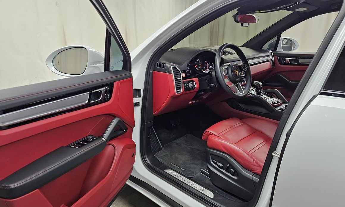 Porsche Cayenne 2023