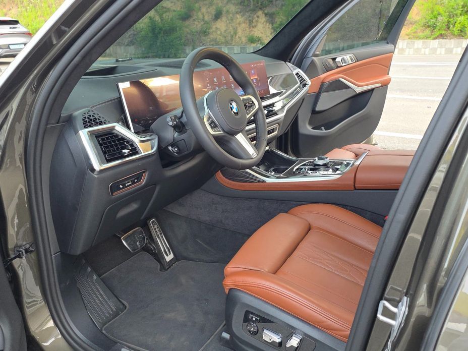 BMW X7 2025