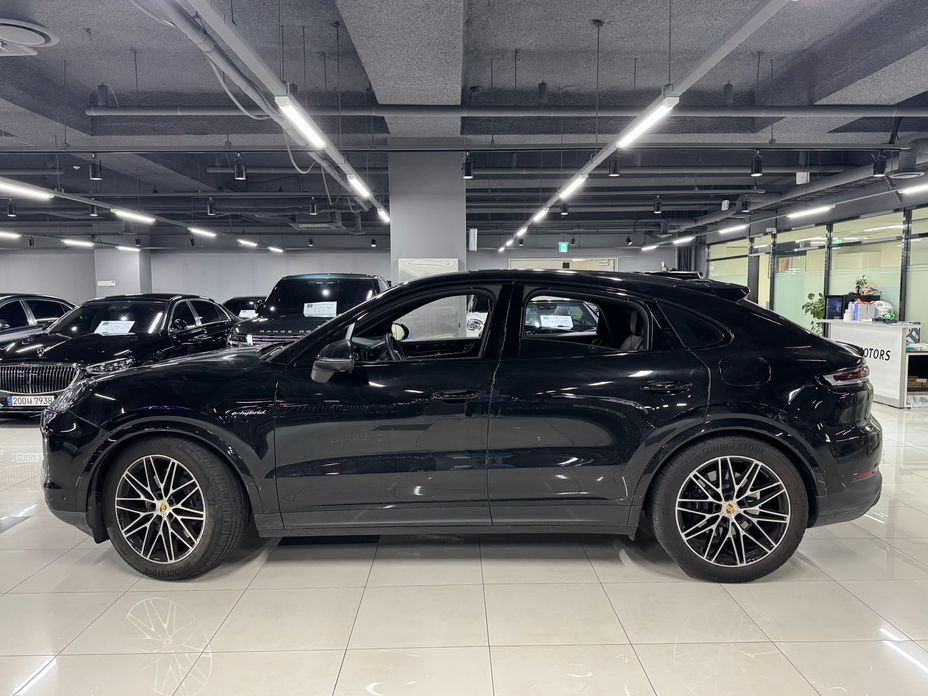 Porsche Cayenne 2024
