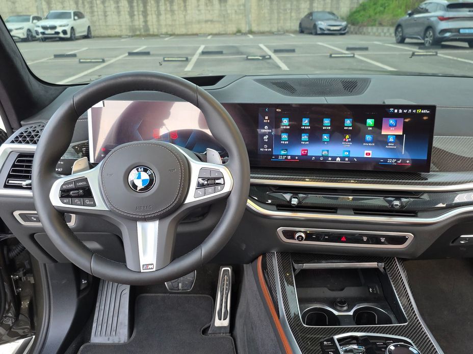 BMW X7 2025