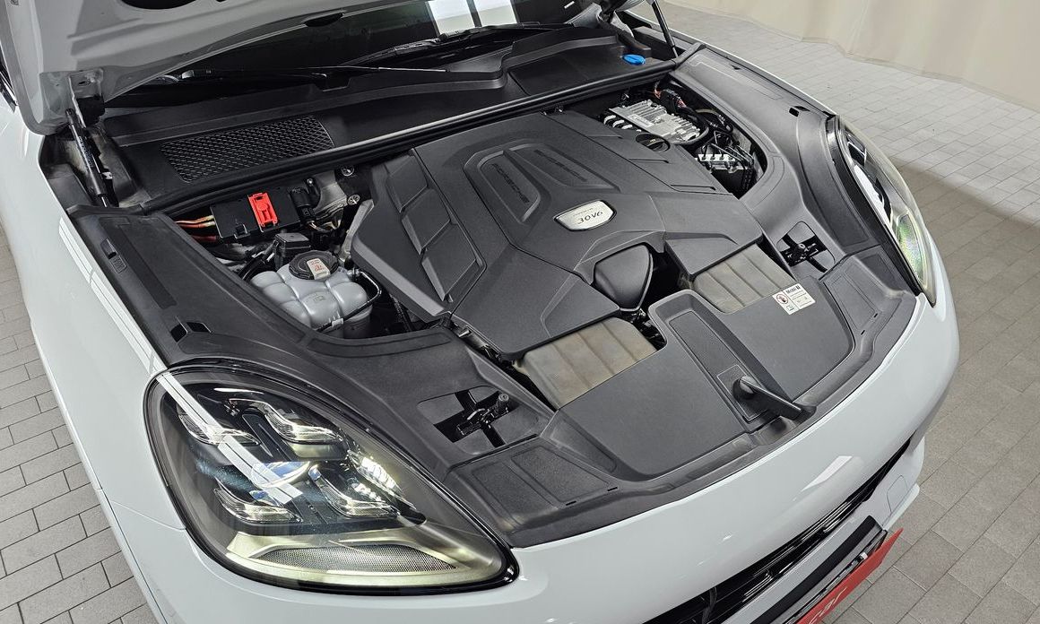 Porsche Cayenne 2023