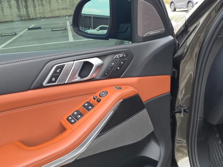 BMW X7 2025