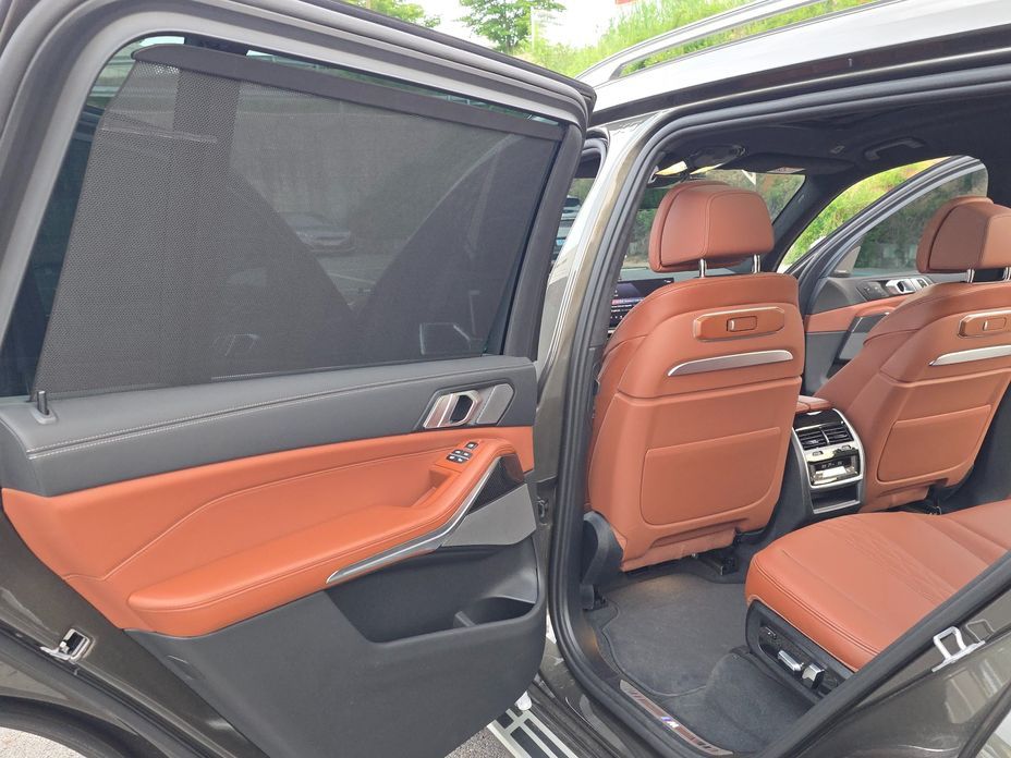 BMW X7 2025