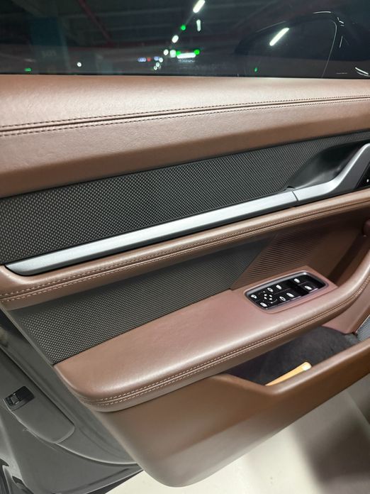 Porsche Taycan 2021