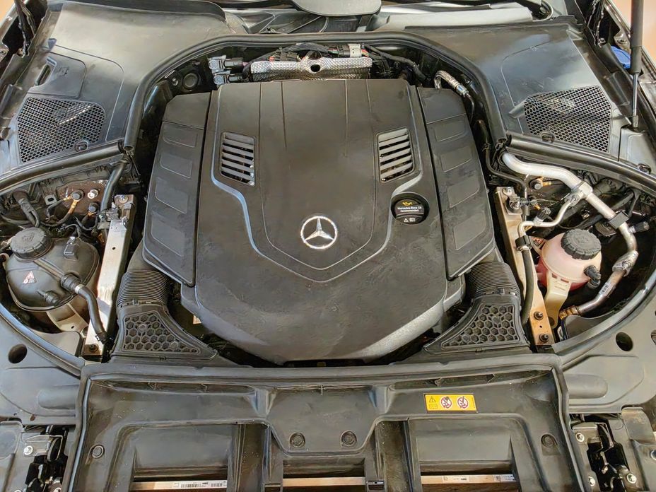 Mercedes-Benz S-Class 2023