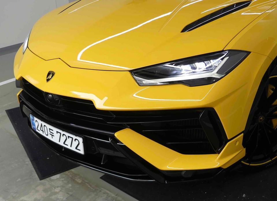 Lamborghini Urus 2024