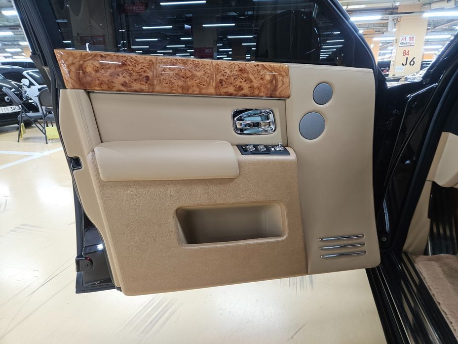 Rolls-Royce Phantom 2014