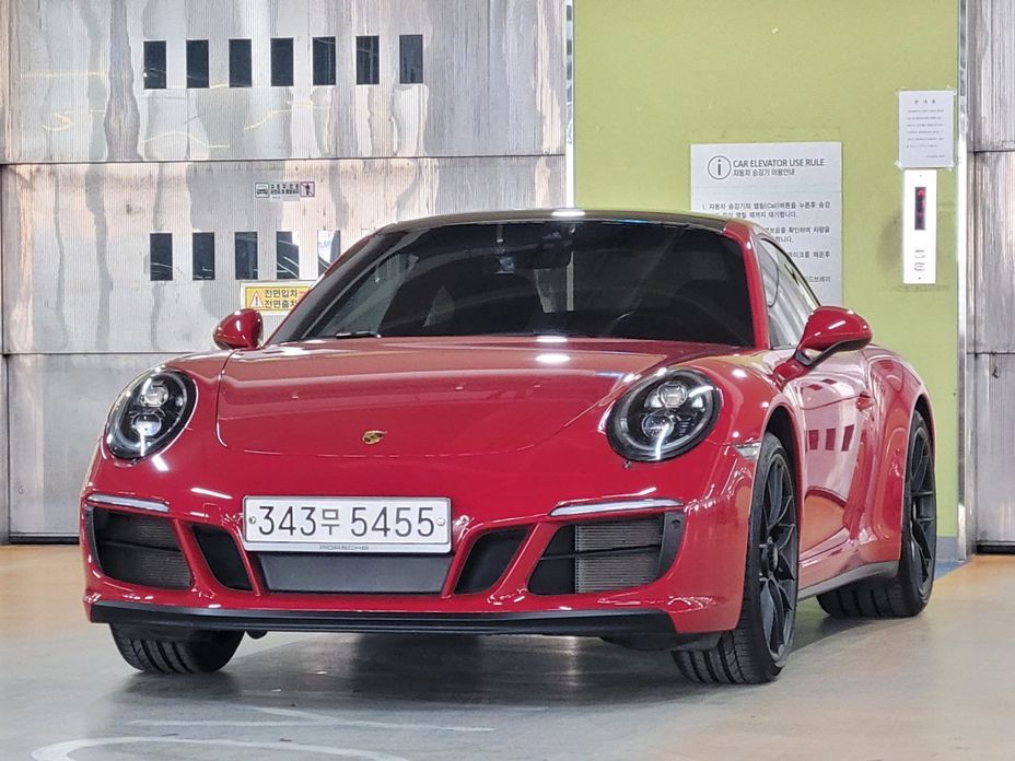 Porsche 911 2019