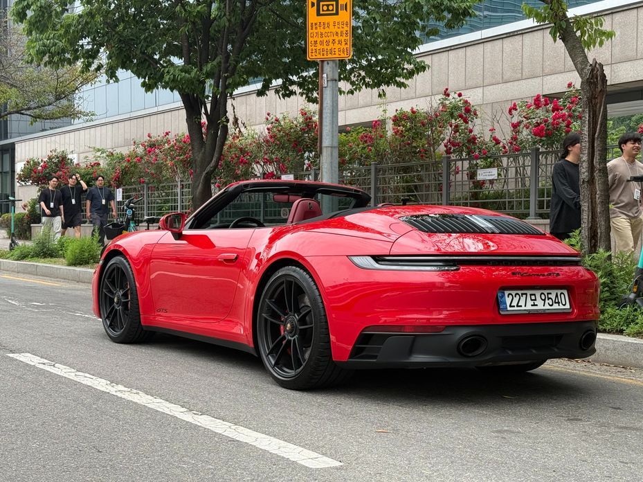Porsche 911 2024