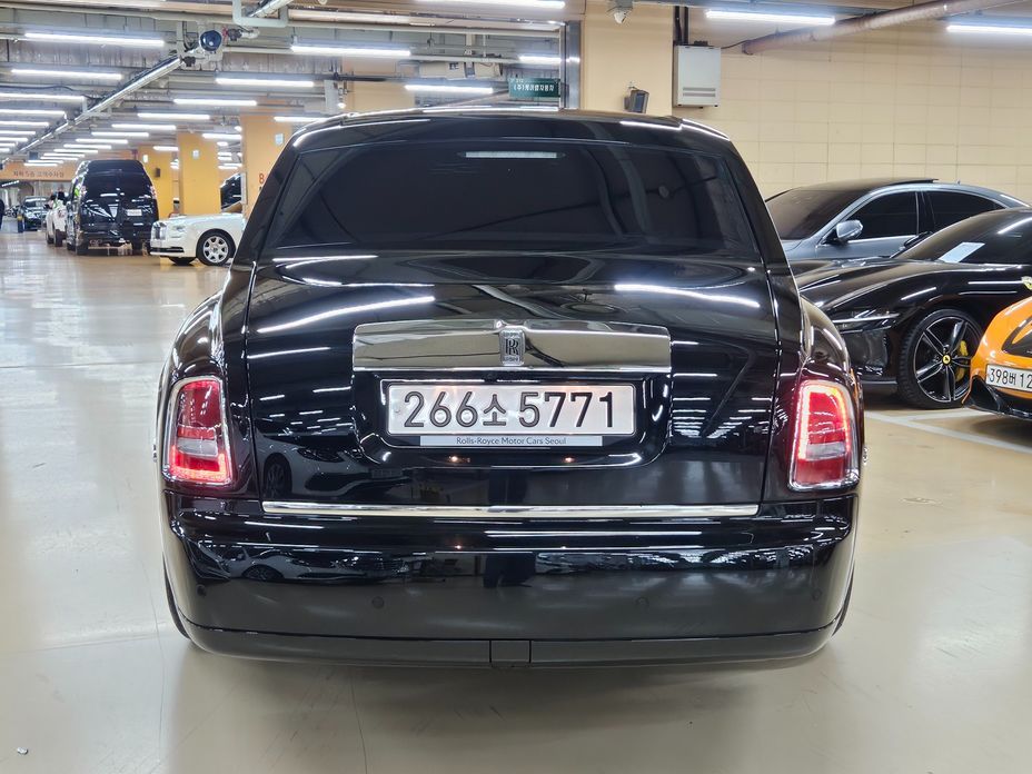 Rolls-Royce Phantom 2014
