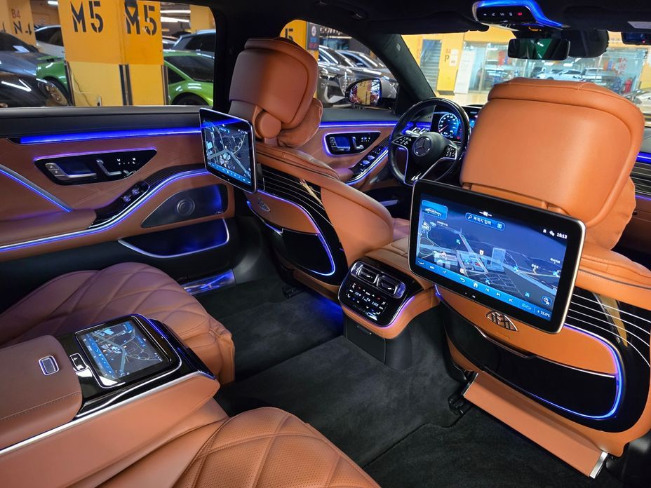 Mercedes-Benz S-Class 2023