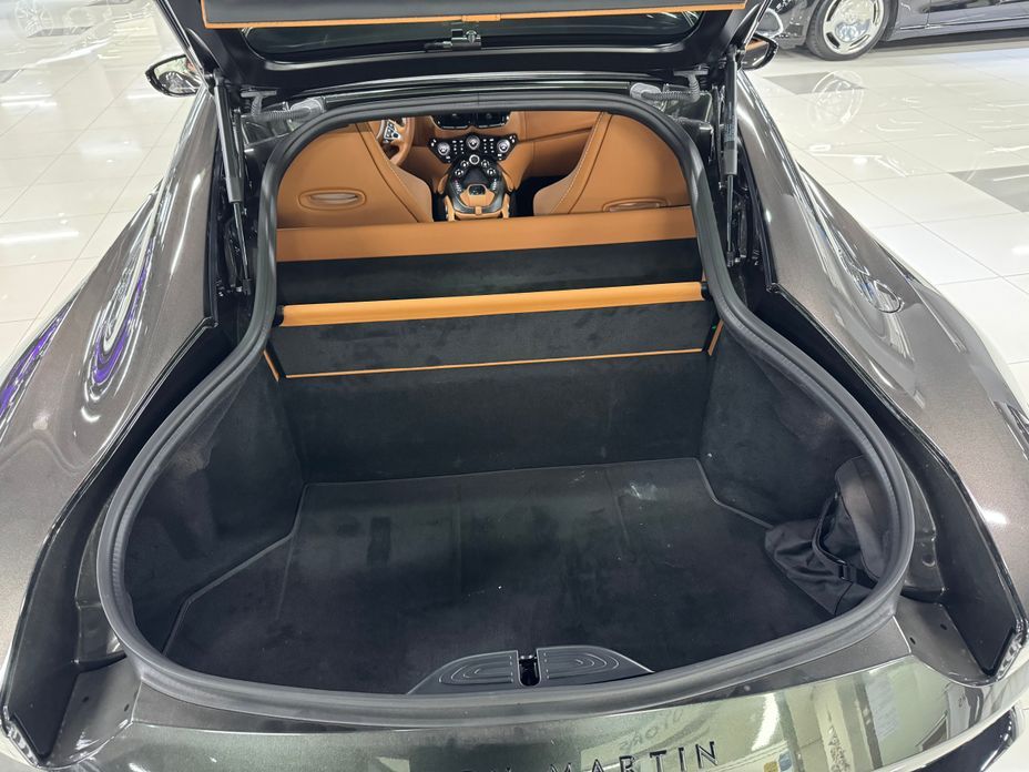 Astonmartin Vantage 2023