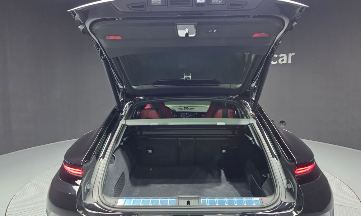 Porsche Panamera 2025