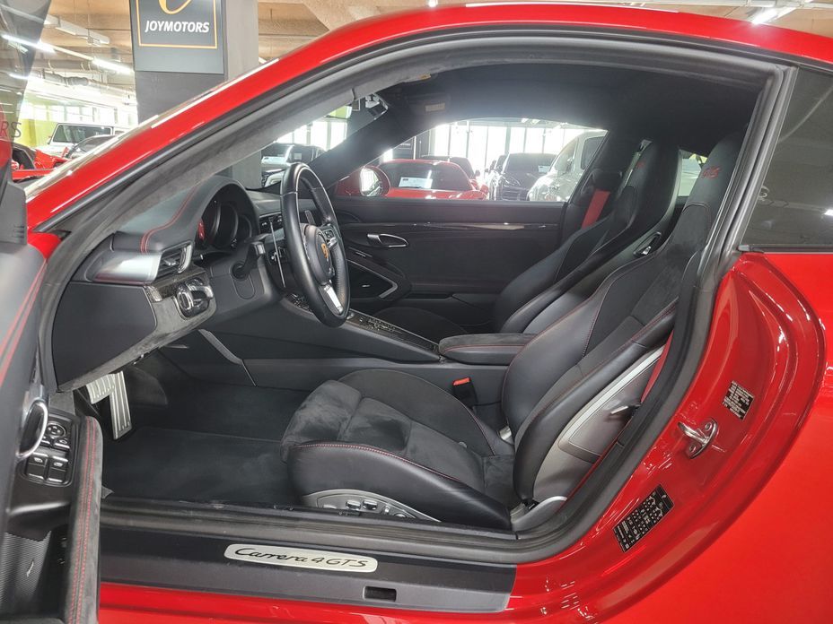 Porsche 911 2019