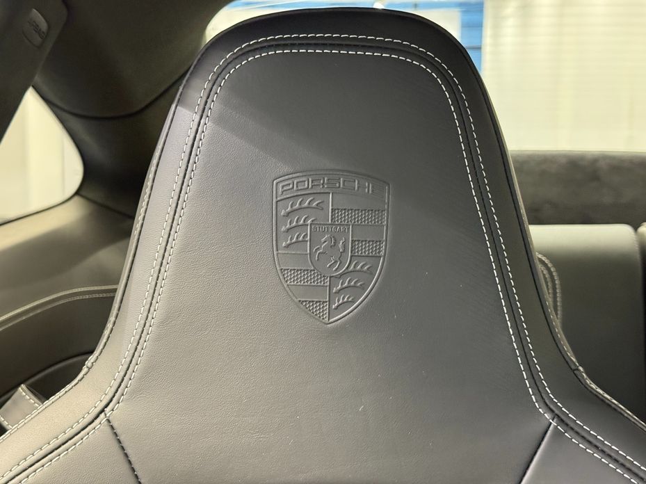 Porsche 911 2025