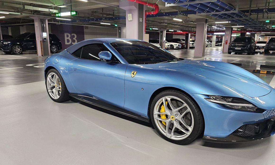 Ferrari Roma 2025