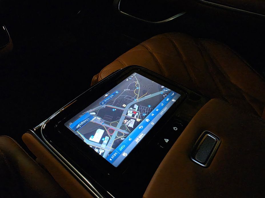Mercedes-Benz S-Class 2023