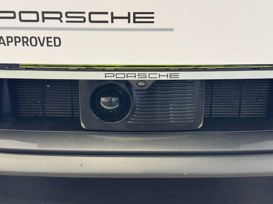 Porsche 911 2025