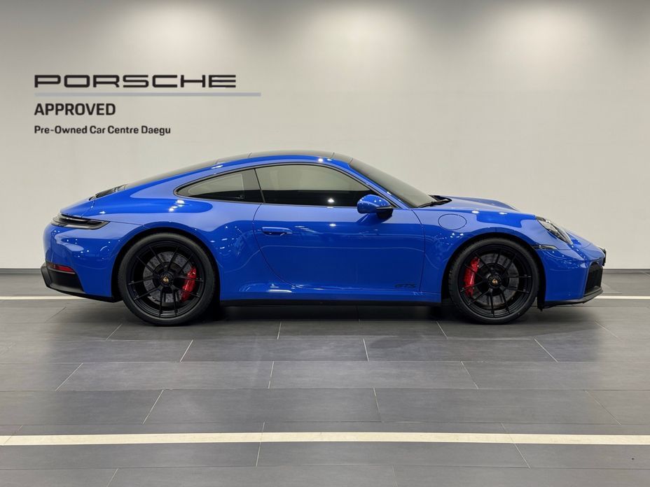 Porsche 911 2025