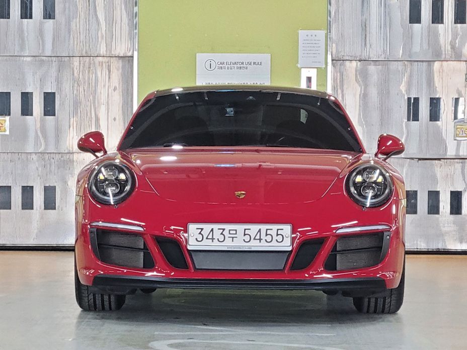 Porsche 911 2019