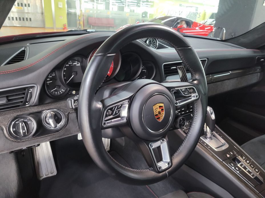 Porsche 911 2019