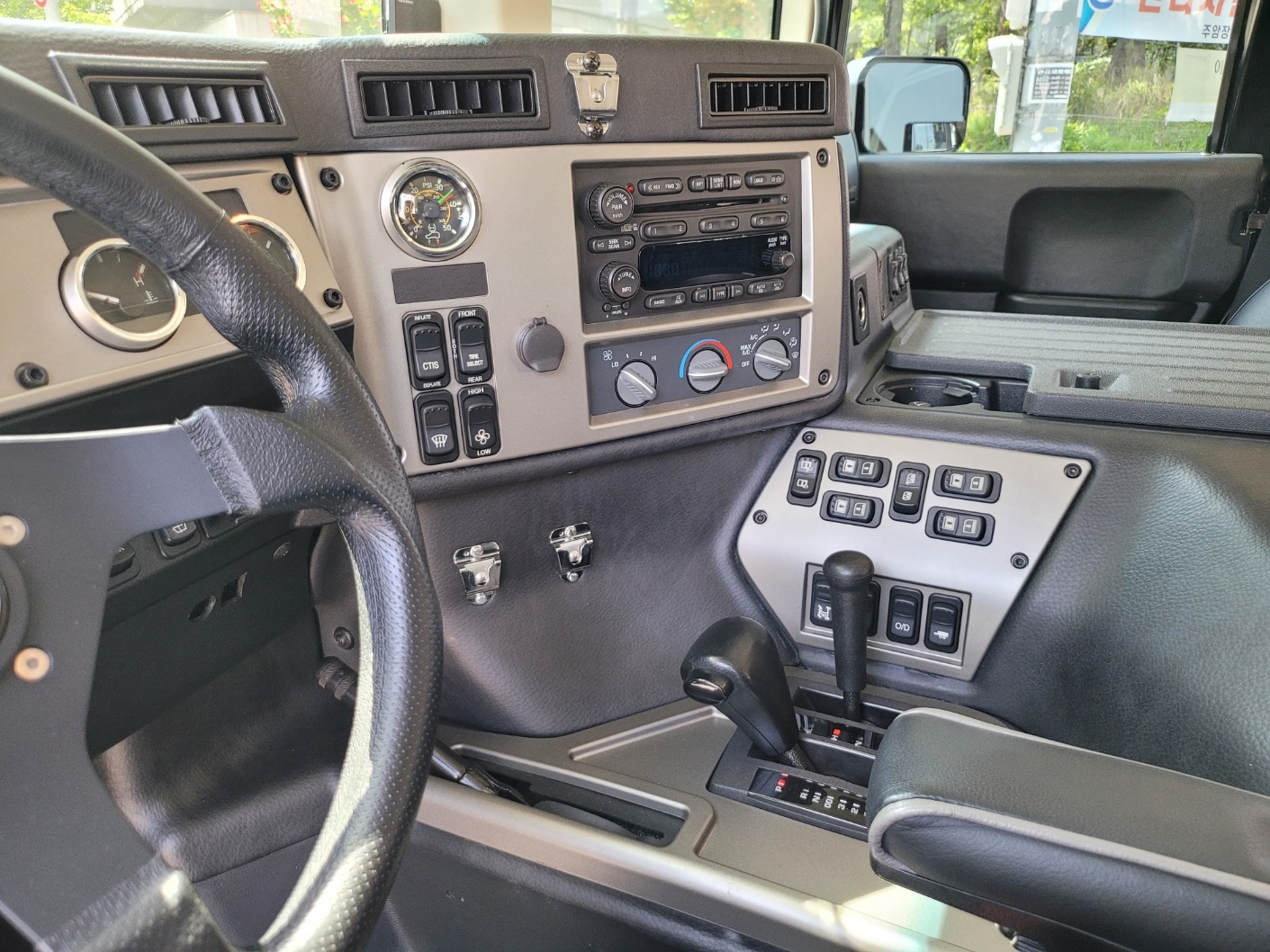 Hummer H1 2006