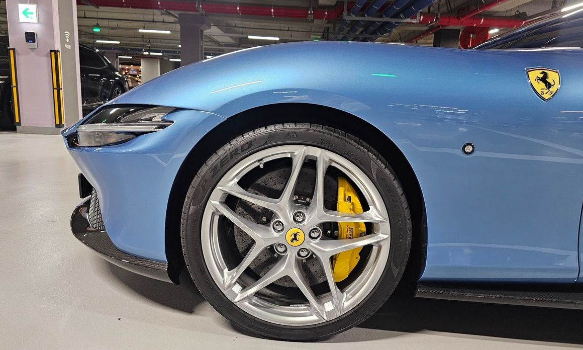 Ferrari Roma 2025