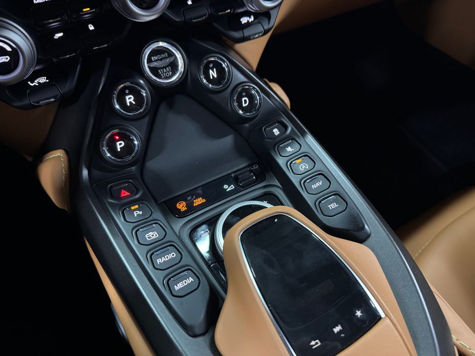 Astonmartin Vantage 2023