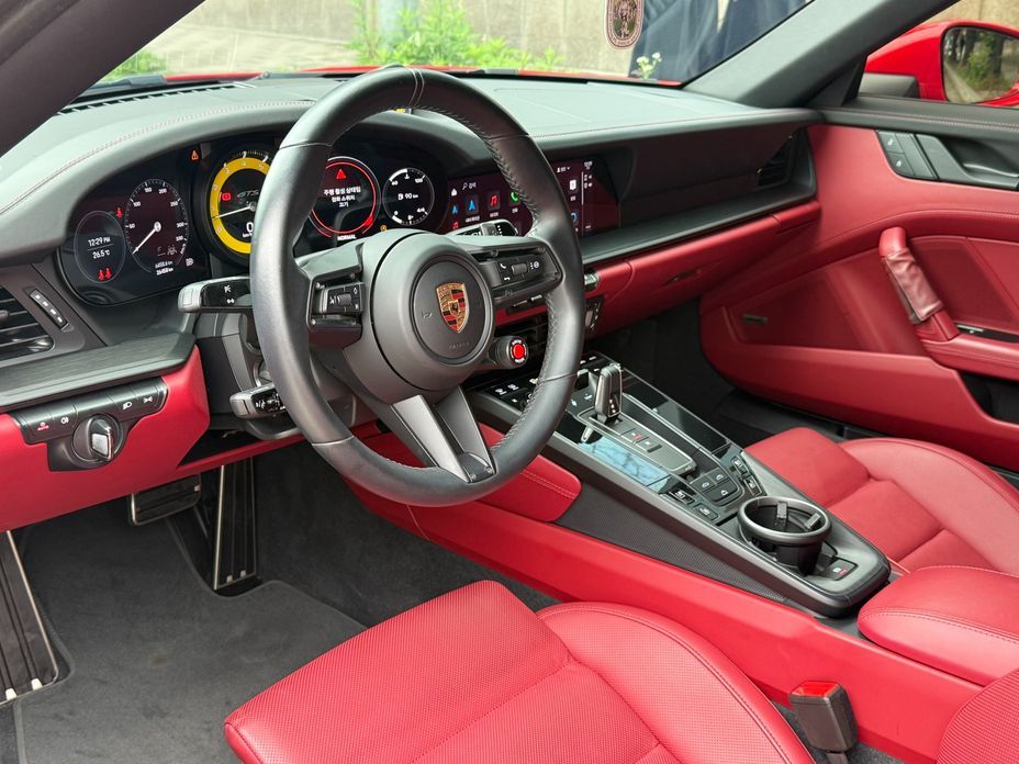 Porsche 911 2024