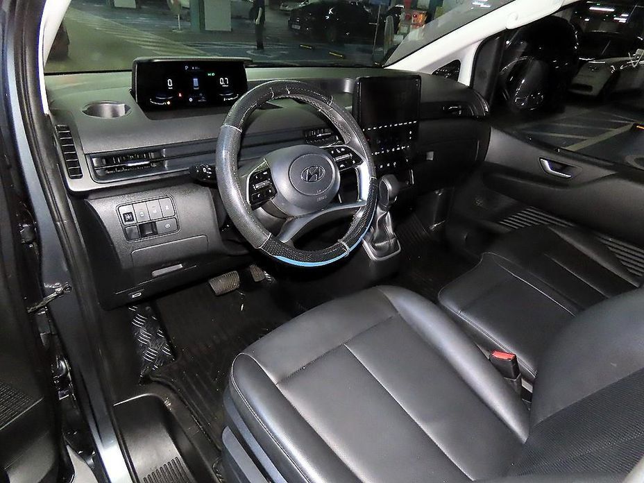 Hyundai Staria 2024