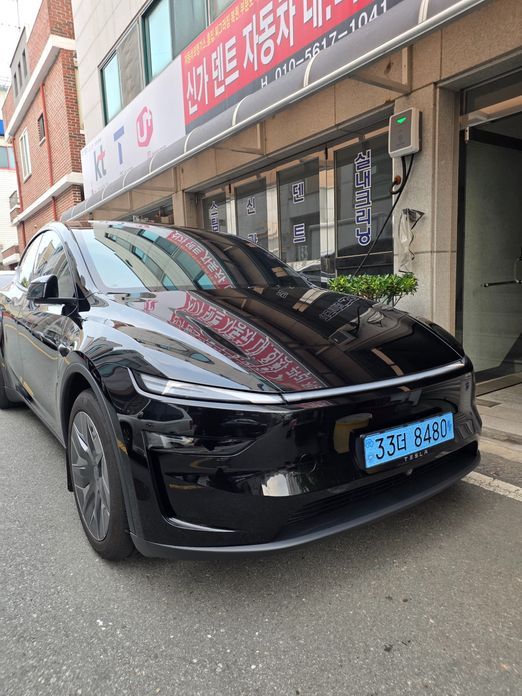 Tesla Model Y 2026