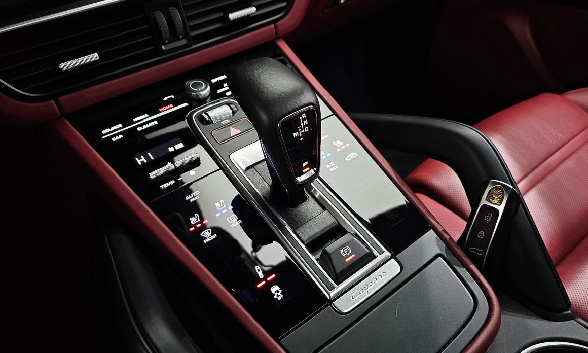 Porsche Cayenne 2023