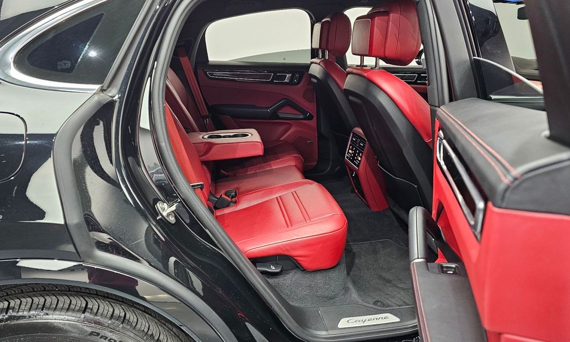 Porsche Cayenne 2023