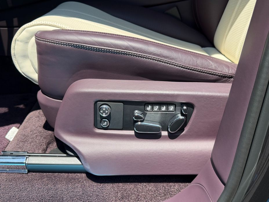 Bentley Bentayga 2024