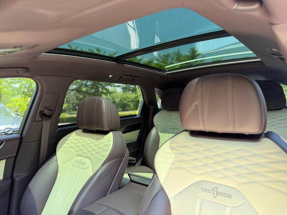 Bentley Bentayga 2024