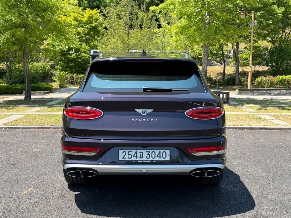 Bentley Bentayga 2024