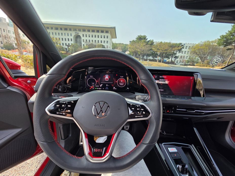 Volkswagen Golf 2024