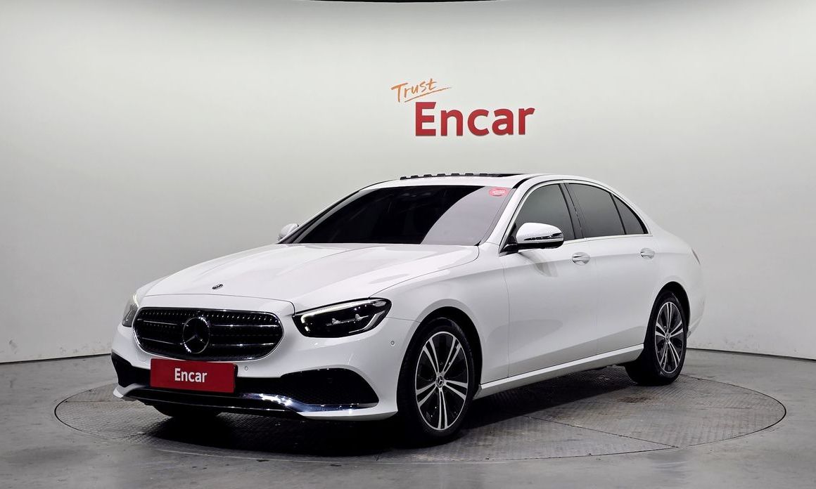 Mercedes-Benz E-Class 2022