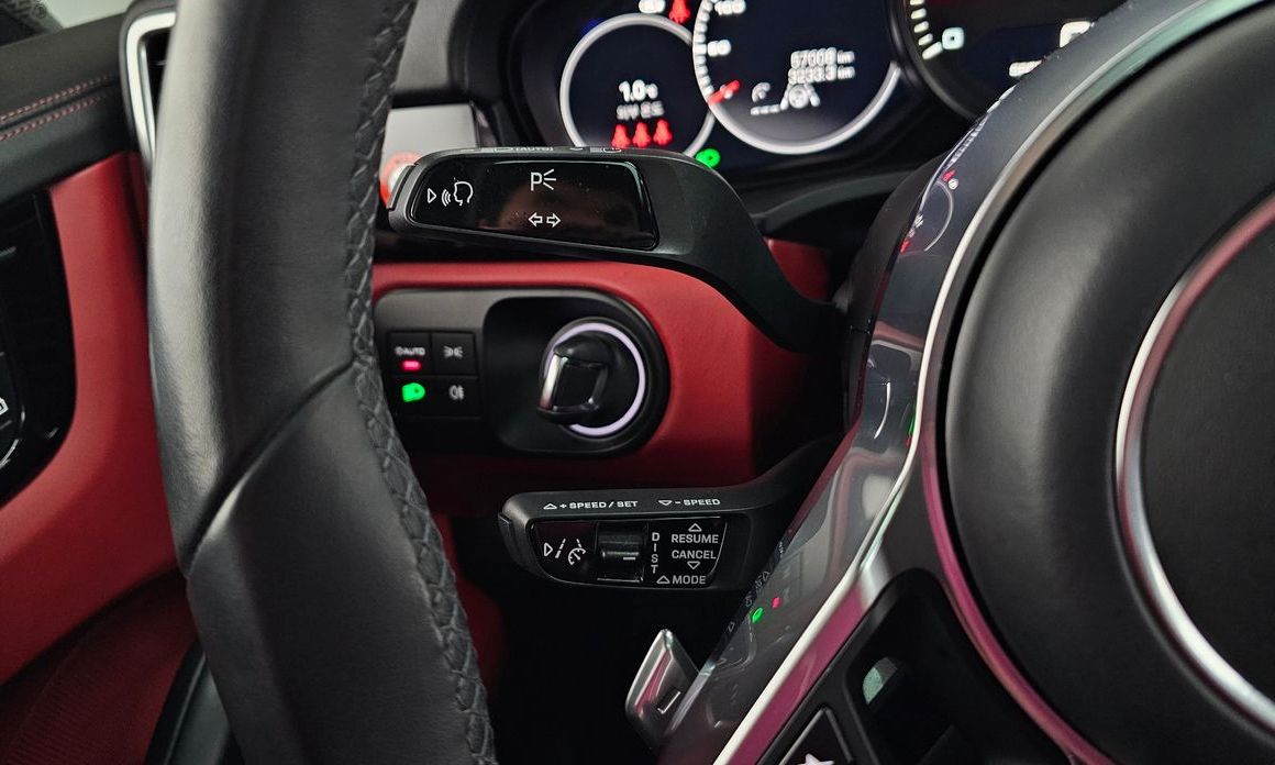 Porsche Cayenne 2023